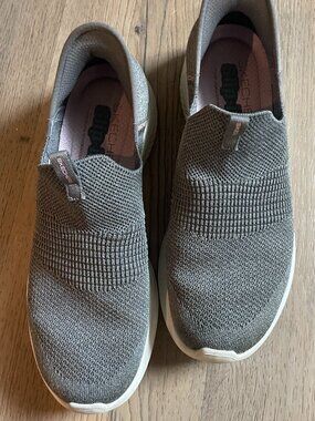 Sketchers Women Hands Free All Cool Memory Foam Gray Slip-in Stretch Sneakers 9